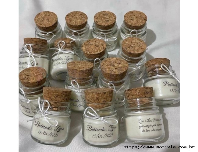 Lembrancinha de Celebrao para maternidade - Vela Perfumada no Vidro com Tampa de Rolha e Cordo