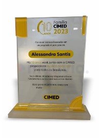 Trof�u em acrilico